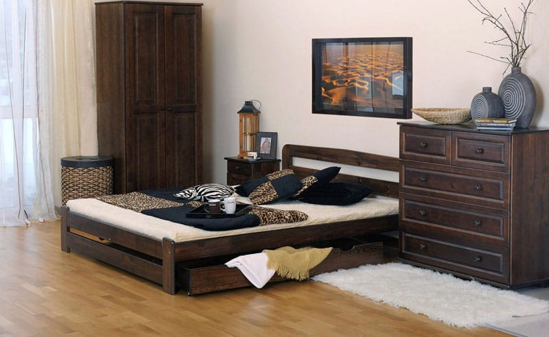 Fenyő ágy 180x200 Sasa dió