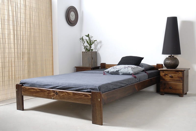 Fenyő ágy 120x200 Jasnena dió