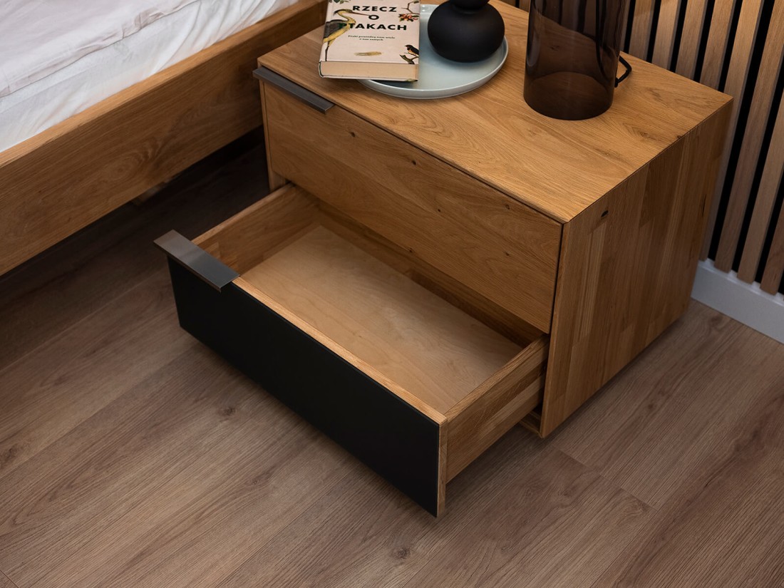 Tölgyfa éjjeliszekrény két fiókkal Teramo