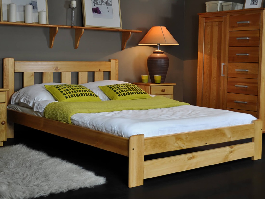 Fenyő ágy 160x200 Mila éger