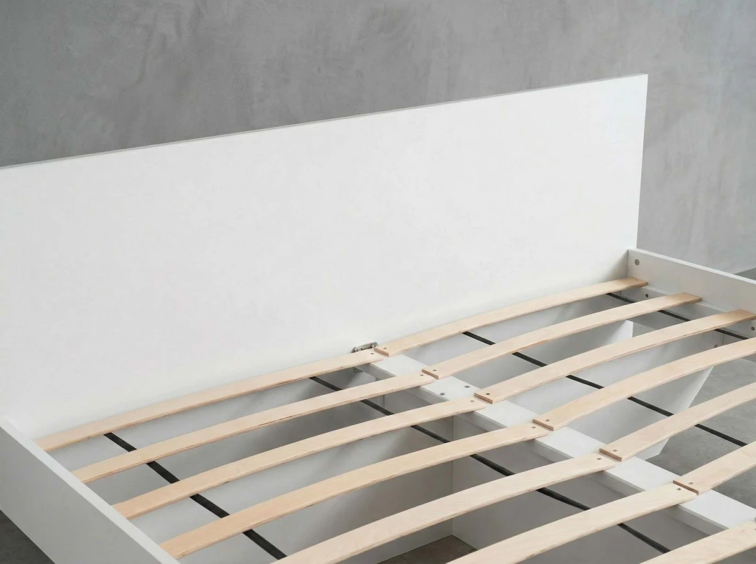 Levitációs ágy bútorlapból 180x200 DM2 fehér