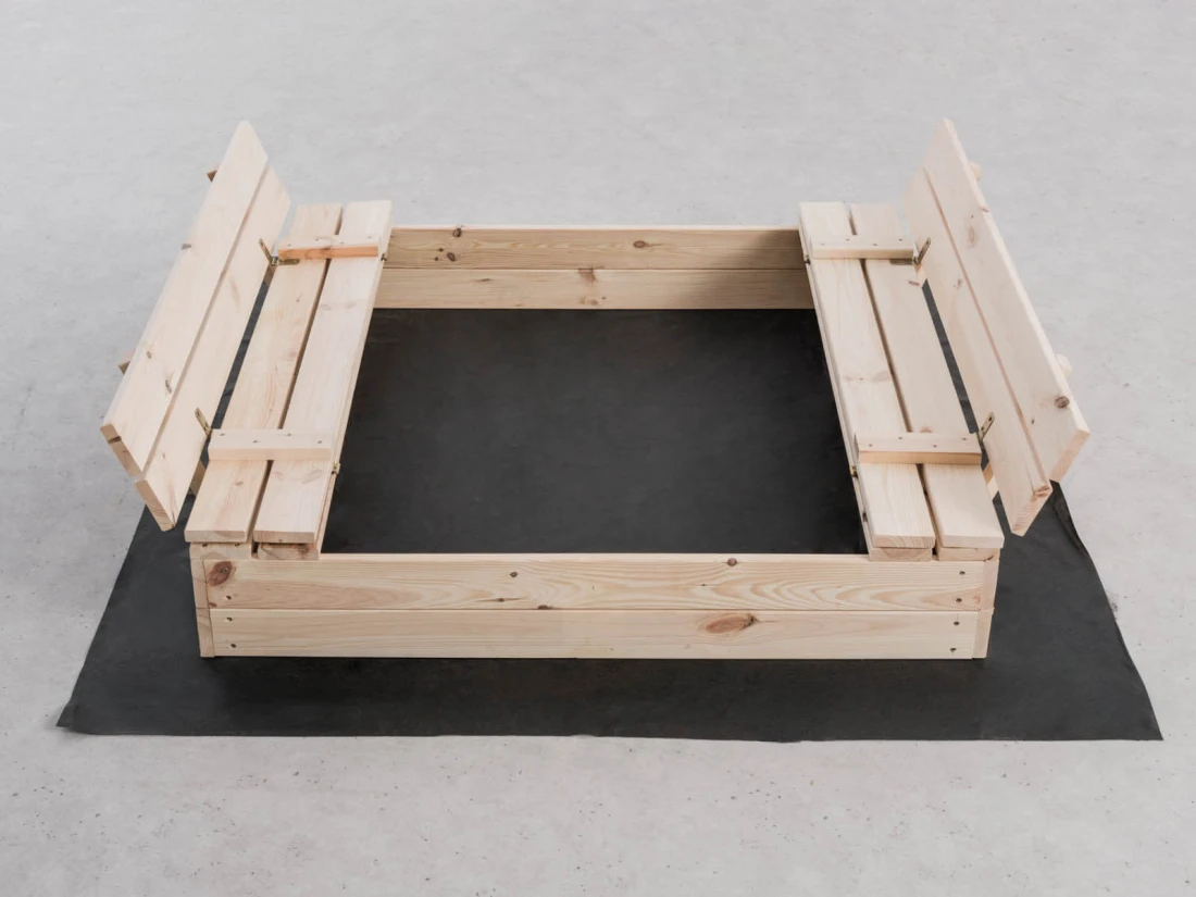 Fa homokozó fedéllel 120×120 cm – kezeletlen